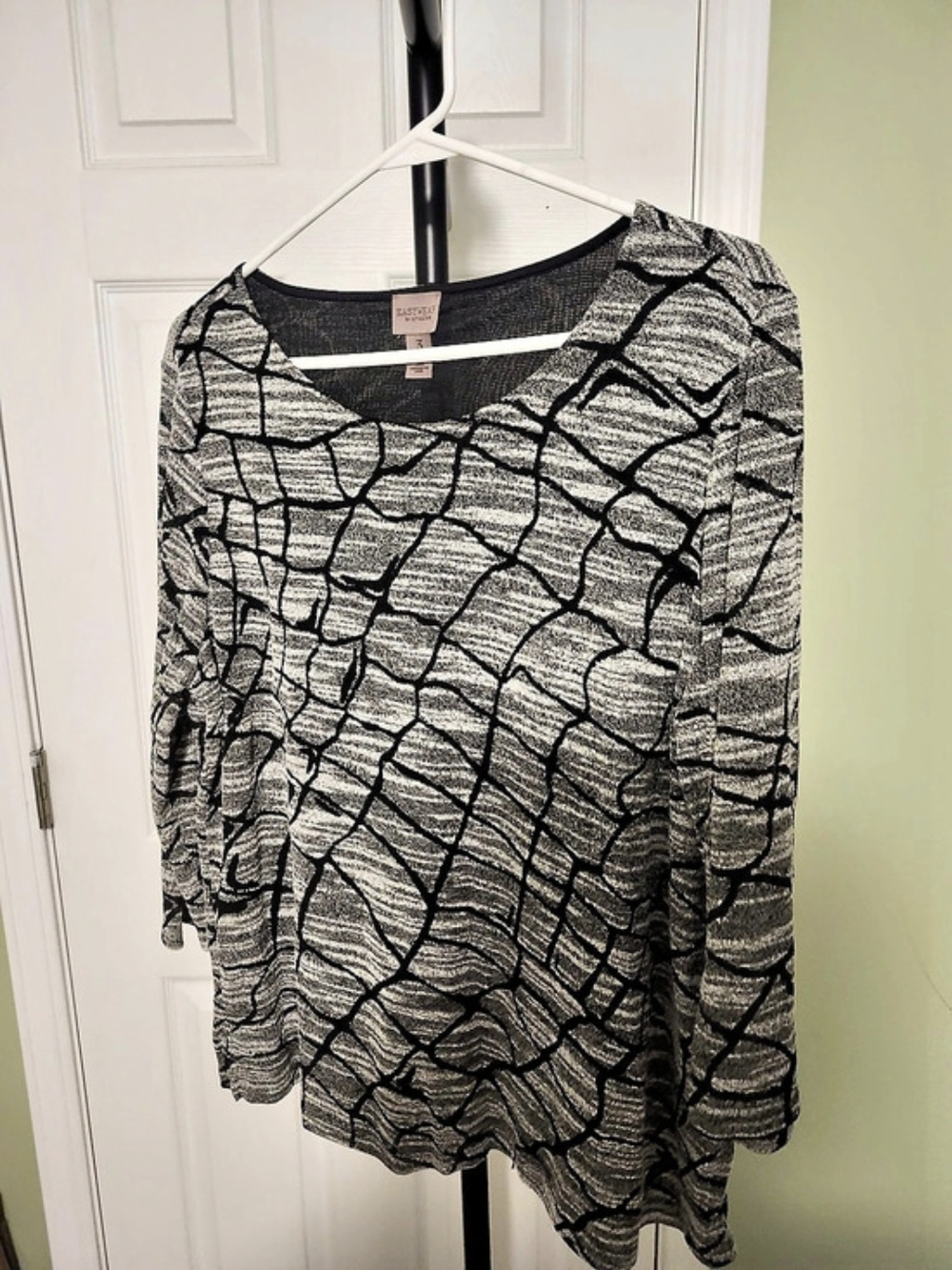 Sympli Long Sleeve Abstract Top in Black & Gray Size Medium Like New